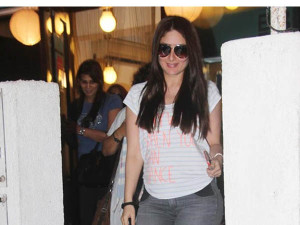 Mommy to be Kareena Kapoor Khan spotted on a salon outing