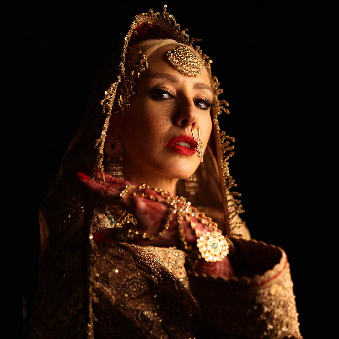 Kallirroi Tziafeta as a bride in Made In Heaven 2