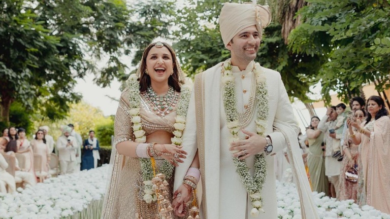 Parineeti Chopra and Raghav Chadha wedding photo