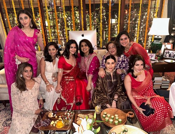 Inside pics from Kareena Kapoor's Diwali party
