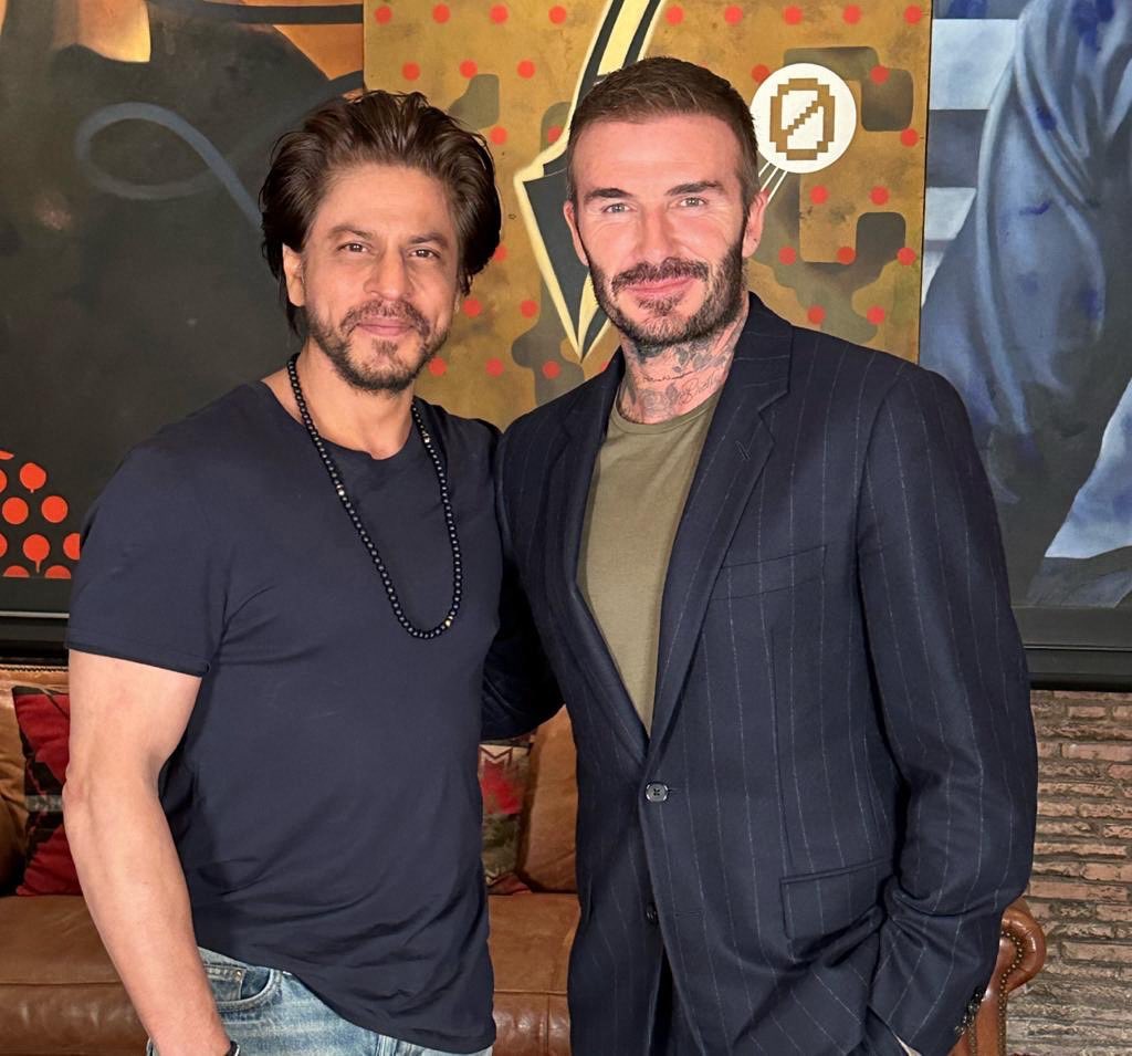 Shah Rukh Khan strikes pose with David Beckham
