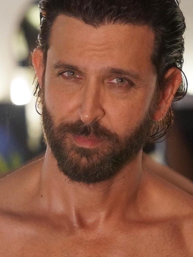 7 Times Hrithik Roshan set a thirst trap with his HOT shirtless pics